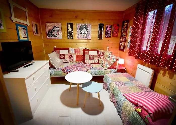 Le Clos Des Ecureuils 3* Эпиналь