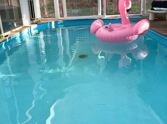 Le Clos Des Ecureuils 3* Эпиналь