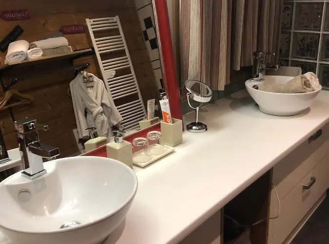 Le Clos Des Ecureuils Эпиналь